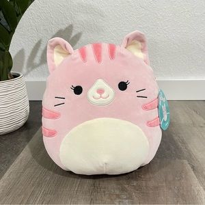 Squishmallows Laura the Cat 10”